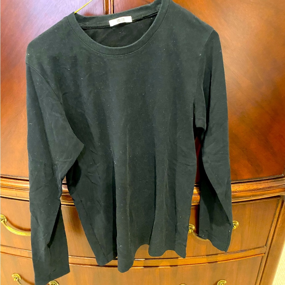Men’s Uniqlo Long Sleeve Tshirt